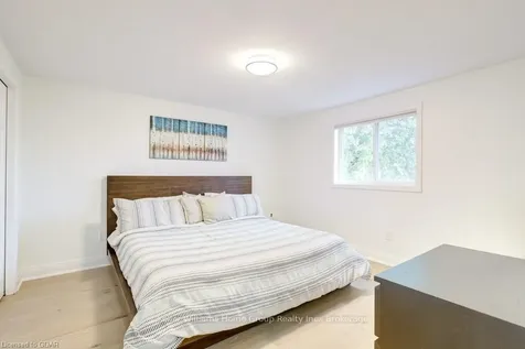8 Hayward Crescent Guelph ON N1G 5A5