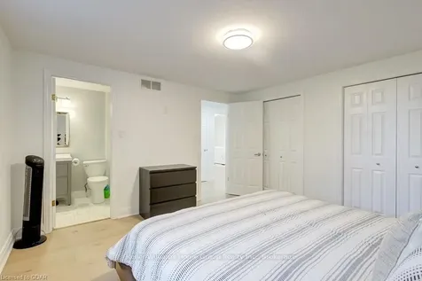 8 Hayward Crescent Guelph ON N1G 5A5