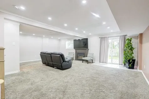 8 Hayward Crescent Guelph ON N1G 5A5