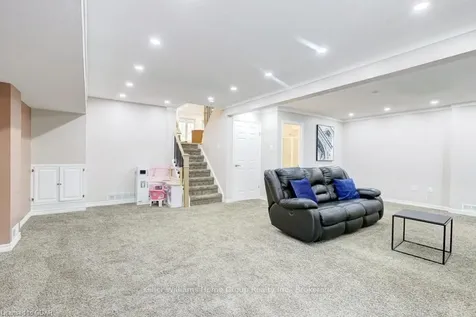 8 Hayward Crescent Guelph ON N1G 5A5