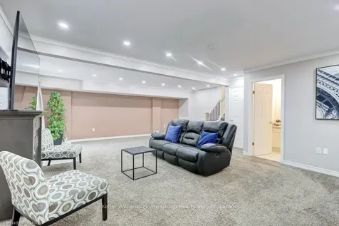 8 Hayward Crescent Guelph ON N1G 5A5
