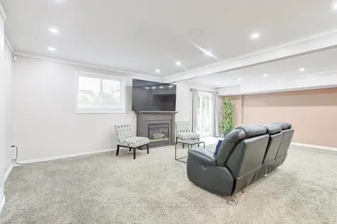 8 Hayward Crescent Guelph ON N1G 5A5