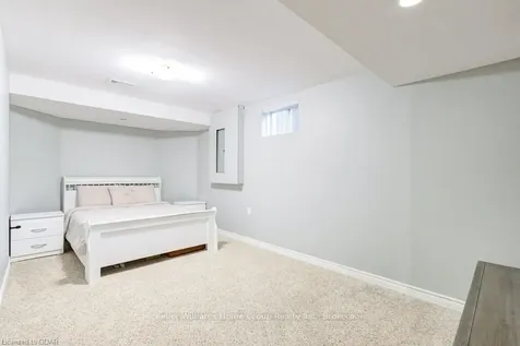 8 Hayward Crescent Guelph ON N1G 5A5