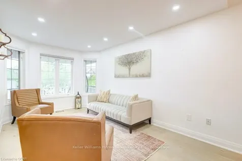 8 Hayward Crescent Guelph ON N1G 5A5