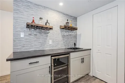 254 Summerfield Drive Guelph ON N1L 1R4