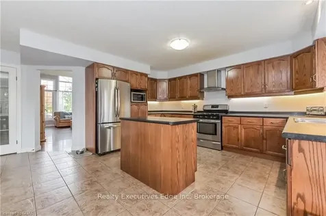 43 Marr Drive Centre Wellington ON N0B 1S0