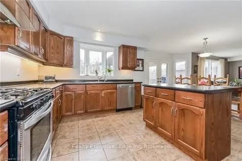 43 Marr Drive Centre Wellington ON N0B 1S0