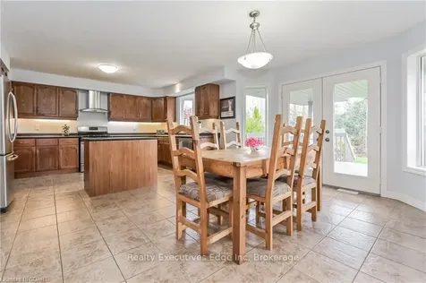 43 Marr Drive Centre Wellington ON N0B 1S0