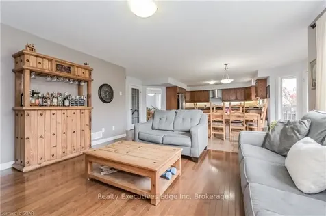 43 Marr Drive Centre Wellington ON N0B 1S0