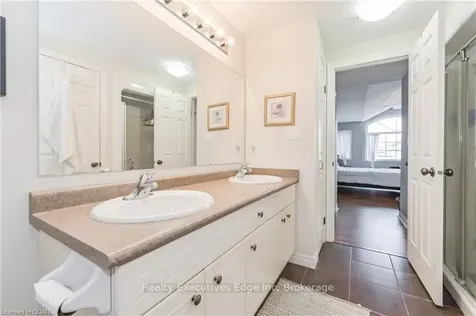 43 Marr Drive Centre Wellington ON N0B 1S0