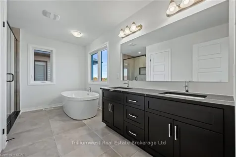 102 Harrison Street Centre Wellington ON N0B 2S0