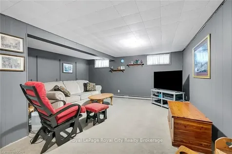 106 Sheridan Street Guelph ON N1E 3T8