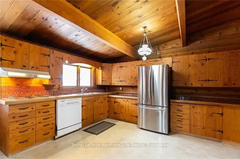 50 Besserer Road North Bay ON P1B 8G3