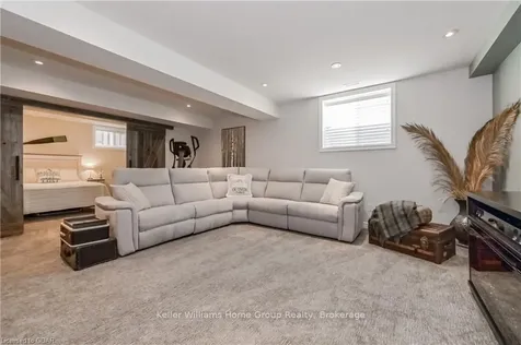 110 Mcgowan Street Centre Wellington ON N0B 1S0