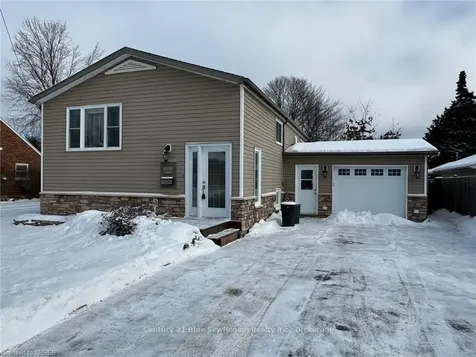 86 Whitney Avenue North Bay ON P1A 1Y5