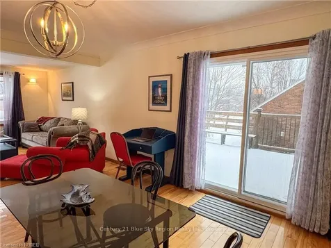86 Whitney Avenue North Bay ON P1A 1Y5