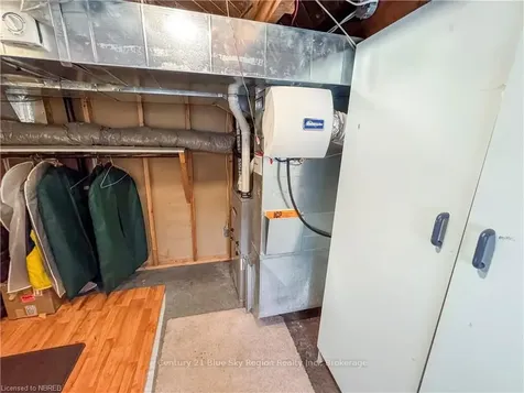 86 Whitney Avenue North Bay ON P1A 1Y5