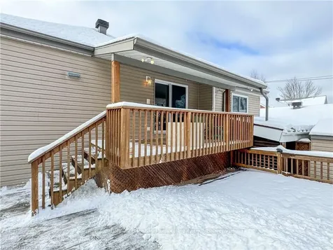86 Whitney Avenue North Bay ON P1A 1Y5