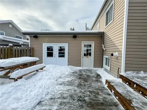 86 Whitney Avenue North Bay ON P1A 1Y5