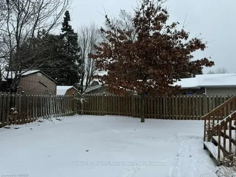 86 Whitney Avenue North Bay ON P1A 1Y5