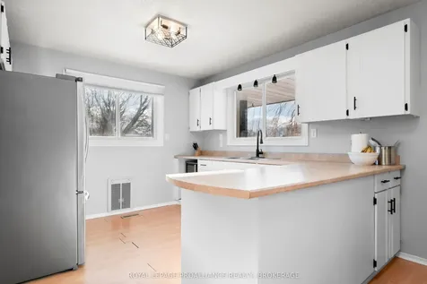 60 Dorland Drive Greater Napanee ON K7R 3K7