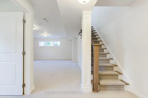 133 Yellow Birch Crescent Blue Mountains ON L9T 0L5