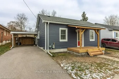 8 Queen Street Brant ON N3L 1C1