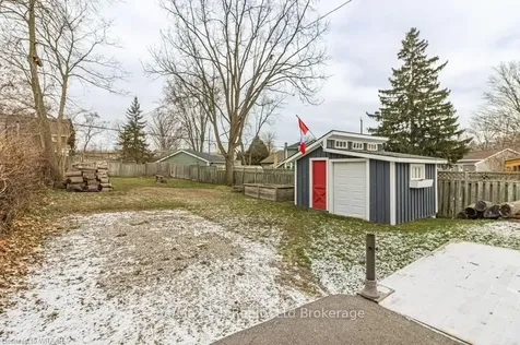 8 Queen Street Brant ON N3L 1C1