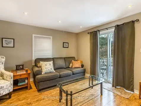 8 Queen Street Brant ON N3L 1C1