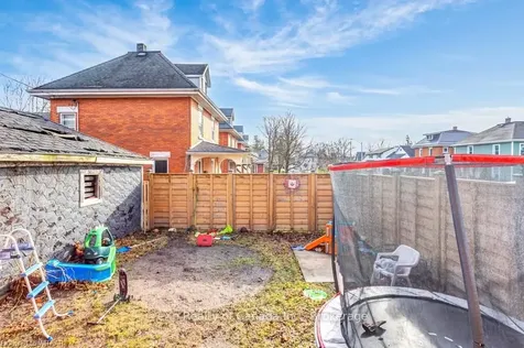 59 Brock Street W Tillsonburg ON N4G 2A4