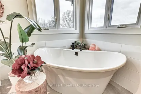 45225 Elm Line Central Elgin ON N5P 3S6