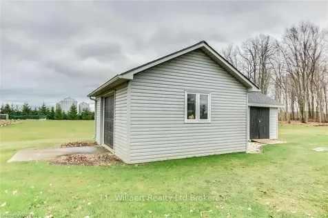 45225 Elm Line Central Elgin ON N5P 3S6