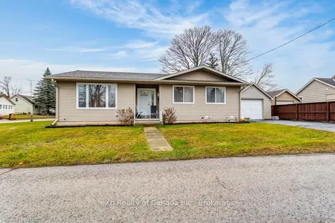 366 Gilbert Avenue Norfolk County ON N4B 2L6