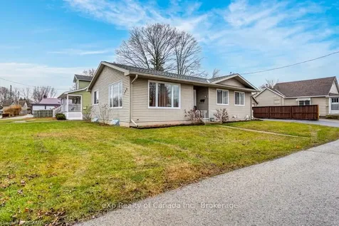 366 Gilbert Avenue Norfolk County ON N4B 2L6