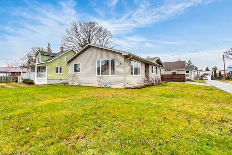 366 Gilbert Avenue Norfolk County ON N4B 2L6
