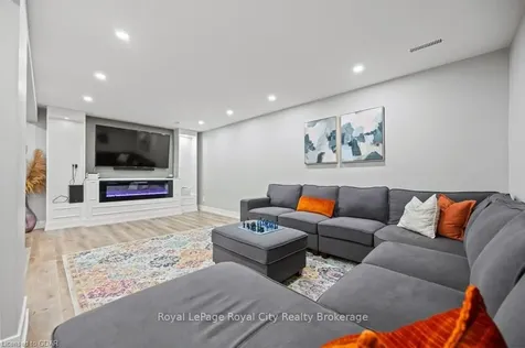 17 Darby Road Guelph ON N1K 1R4