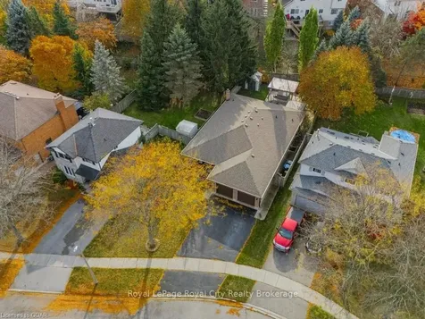 17 Darby Road Guelph ON N1K 1R4