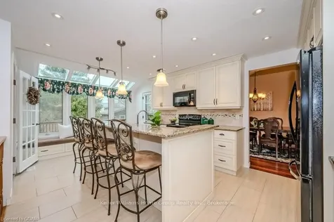 15 Wiltshire Place Guelph ON N1H 8B1