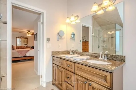 15 Wiltshire Place Guelph ON N1H 8B1