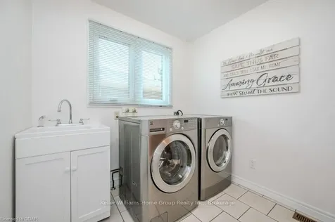 15 Wiltshire Place Guelph ON N1H 8B1