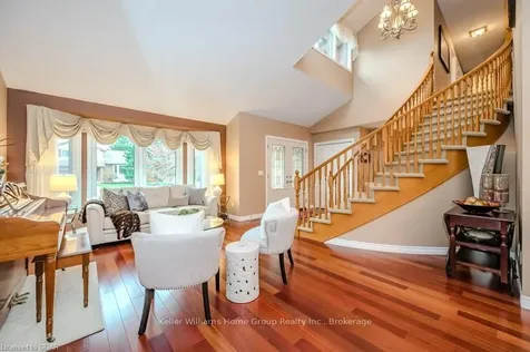 15 Wiltshire Place Guelph ON N1H 8B1