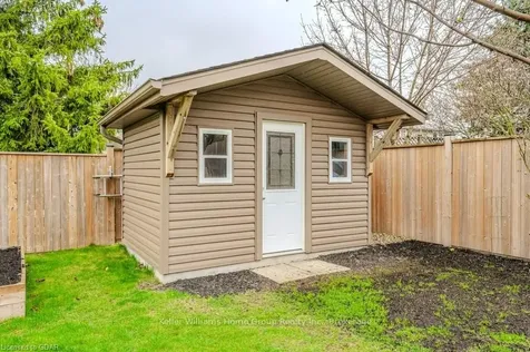 15 Wiltshire Place Guelph ON N1H 8B1