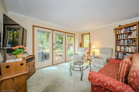 43 Mont Street Guelph ON N1H 2A5