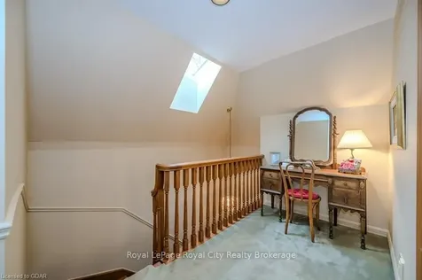 43 Mont Street Guelph ON N1H 2A5