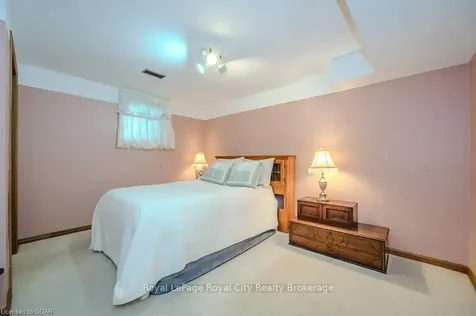 43 Mont Street Guelph ON N1H 2A5