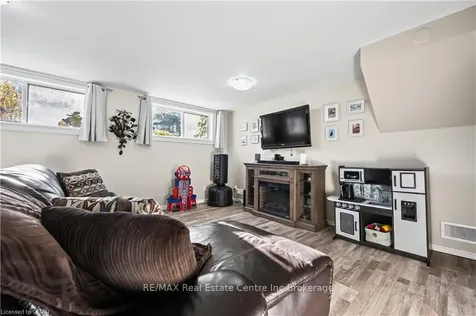 67 Rosewood Avenue Guelph ON N1H 6A2