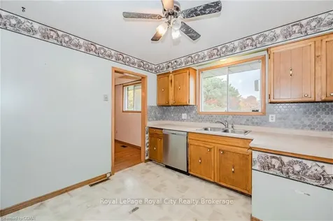 118 Applewood Crescent Guelph ON N1H 6B6