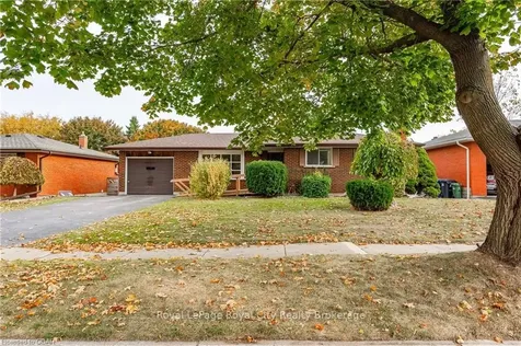 118 Applewood Crescent Guelph ON N1H 6B6