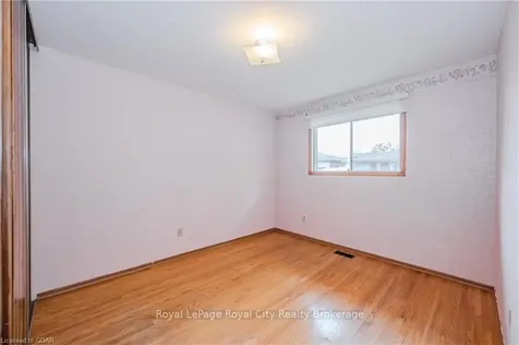 118 Applewood Crescent Guelph ON N1H 6B6