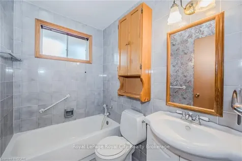 118 Applewood Crescent Guelph ON N1H 6B6